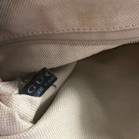 ⭐️⭐️Black silver Gucci GG canvas authentic handbag with GG keychain/charm - Picture 7 of 16